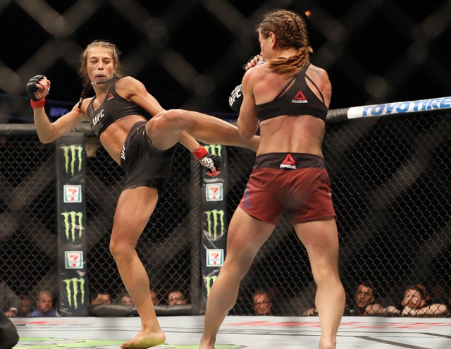 joanna-jedrzejczyk-tecia-torres-ufc-on-fox-30-2