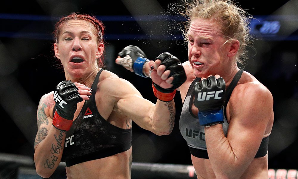 cris-cyborg-holly-holm-ufc-219-ap-2